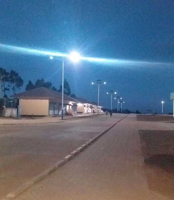 双辽市非洲科特迪瓦太阳能路灯工程